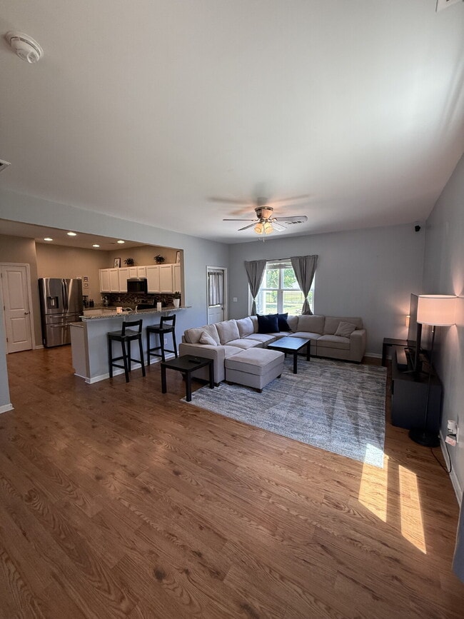 Photo - 28 Catawba Way