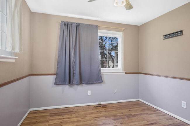 429 Royal Ave