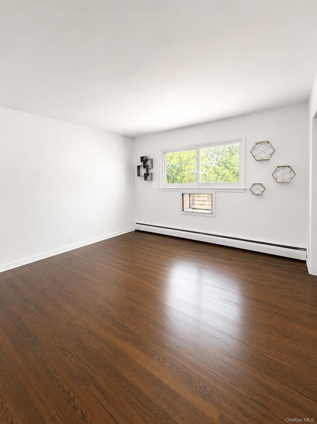 633 Wellwood Ave Unit A3