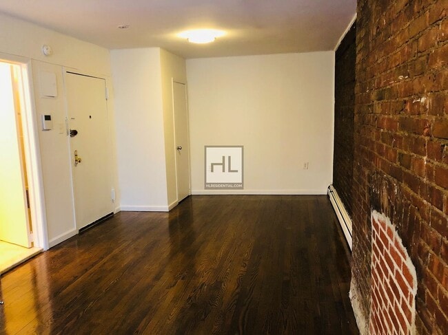 Photo - THIRD AVENUE Unit 4