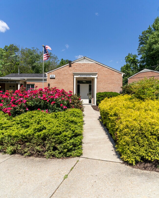 Photo - 10500 Montrose Ave Unit M4