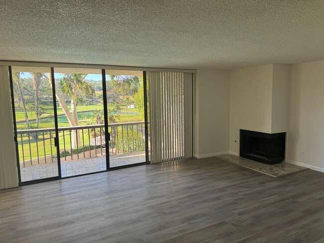 2 Bedroom 2 Bath Condo in Riverside with a... - 2 Bedroom 2 Bath Condo in Riverside with a... Unit 2A