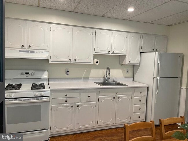 Photo - 301 E Linden St