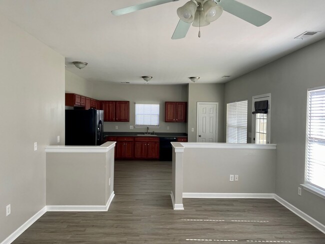 Photo - 287 Westbrooke Rd