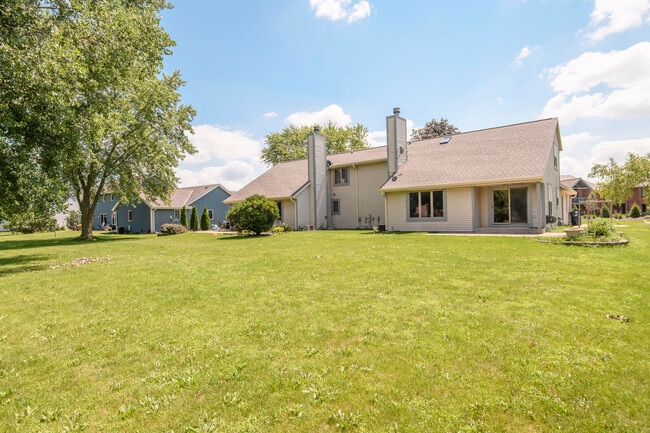 Photo - N58W23798 Hastings Ct