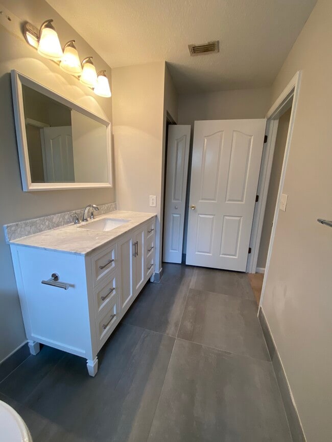 Photo - 9857 Baywinds Dr Apt 9112 Unit 9112