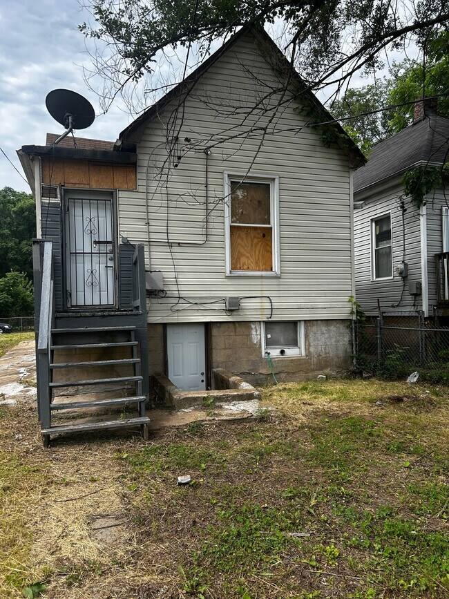 Photo - 5657 Roosevelt Pl