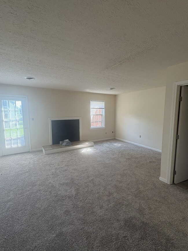 Photo - 1612 Highland Way