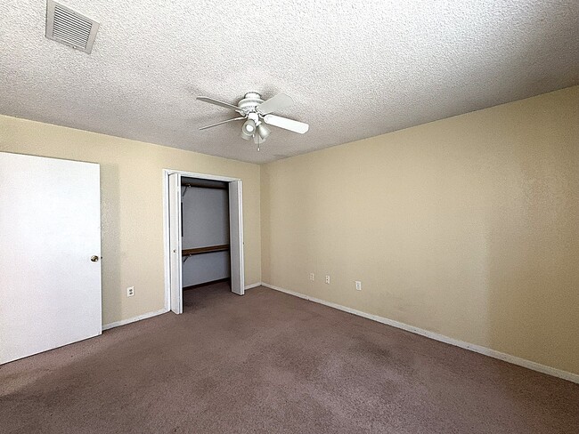 Photo - 2309 Whitney Dr