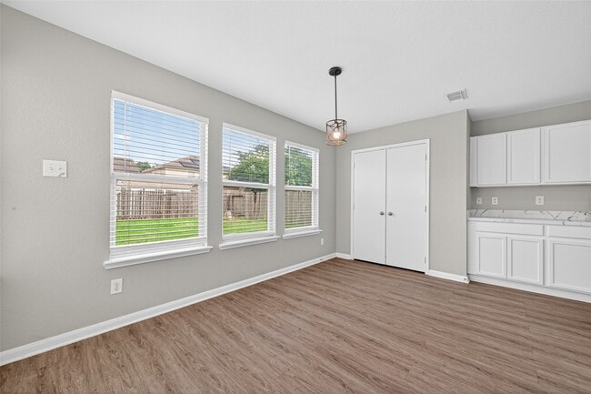 Photo - 15826 Kings Cypress Ln