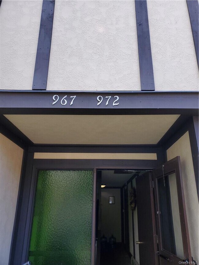 Photo - 972 Sierra Vista Ln