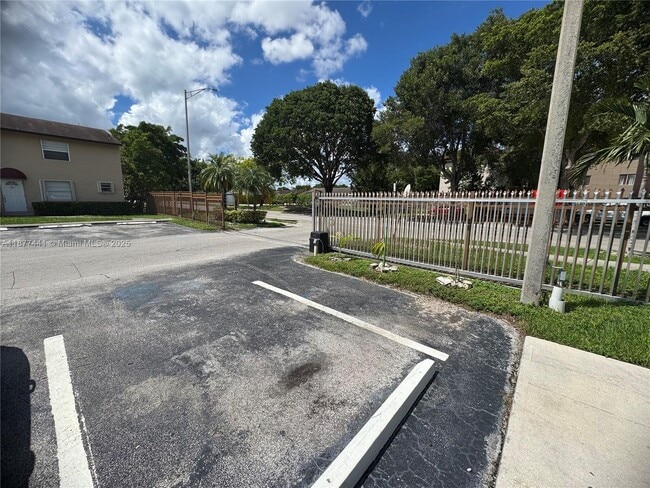 Photo - 15250 SW 80th St Unit 2
