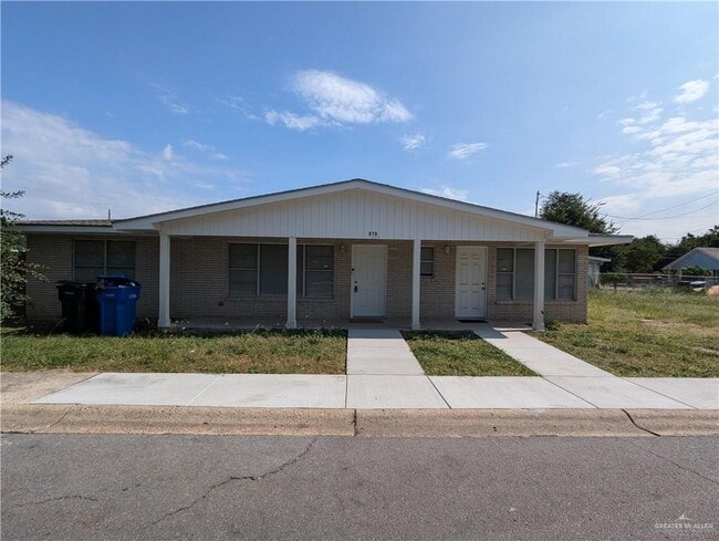 Building Photo - 821 S 16th St Rental
