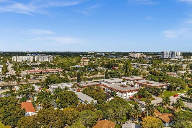 Photo - 329 SW 1st Ct Unidad 1