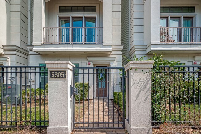 Photo - 5305 Weslayan St