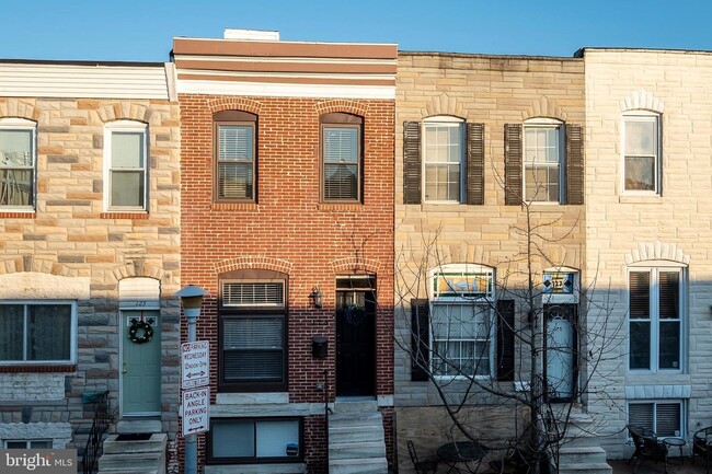 Building Photo - 125 S Clinton St Rental