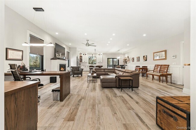 Photo - 55 S Phillips Ave