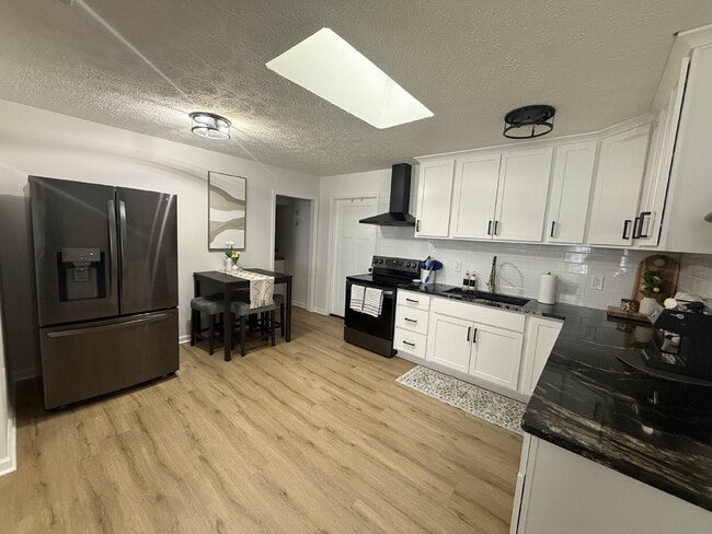 Photo - Furnished Home in Madison Heights available through October 31, 2026.