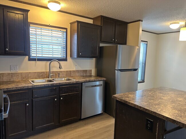 Photo - 2123 Bradford St