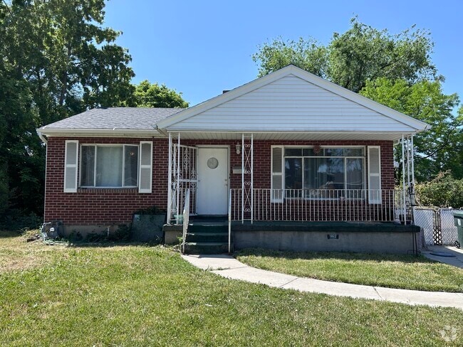 Building Photo - 362 E Burton Ave Rental