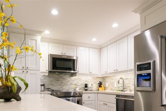 Photo - 600 Biltmore Way Unit 306