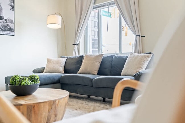 Photo - 1626 Union Turnpike Unit ID1301595P