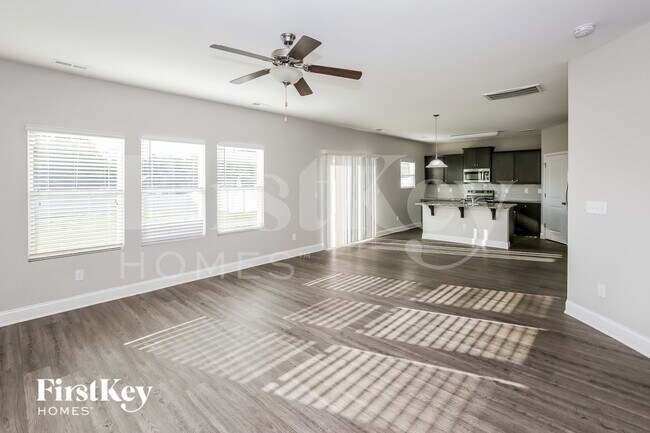 Photo - 9225 Evans Creek Ct