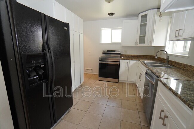 Photo - 3630 Holly St