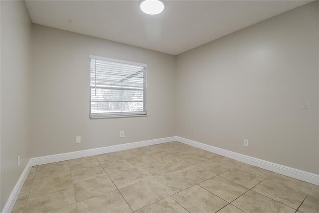 Photo - 734 Dunhill Dr