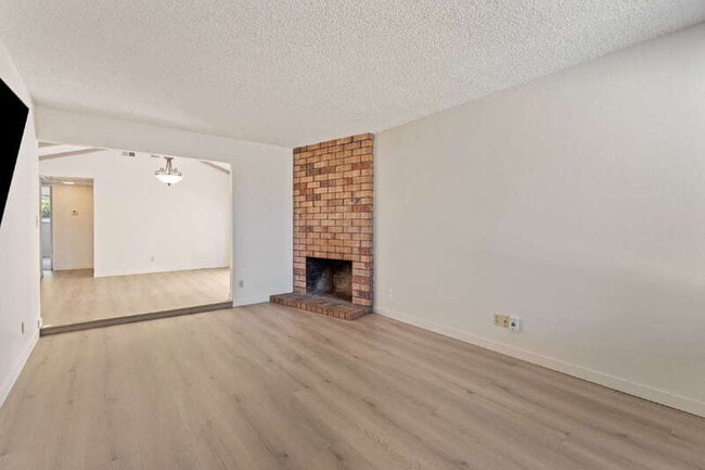 3404 Alwood Ct