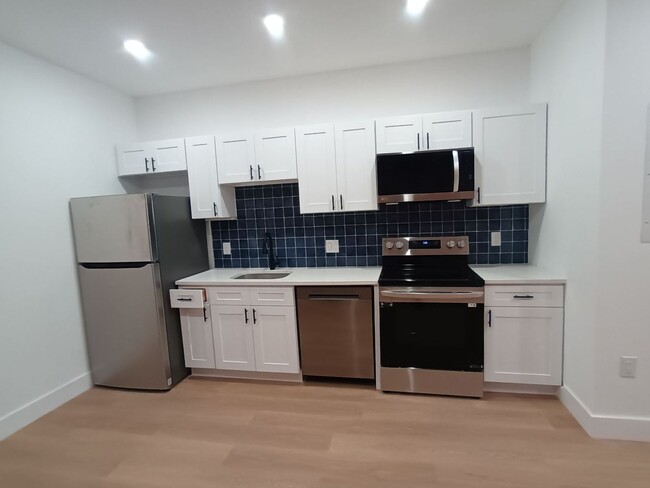 Newly Renovated 2BD/1BA in Fairhill - Avai... - Newly Renovated 2BD/1BA in Fairhill - Avai... House