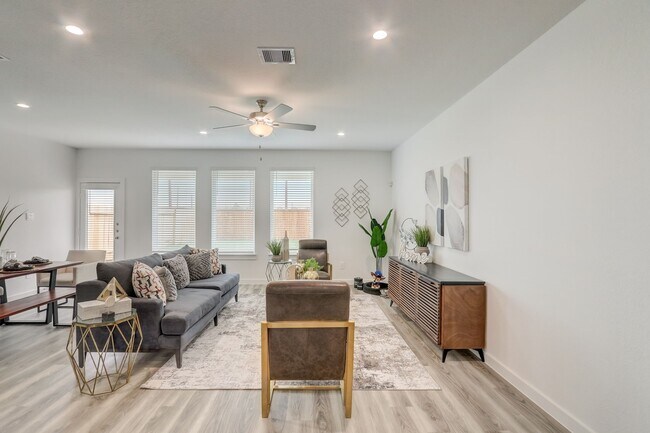 Photo - 10409 Lancaster Frst Ln