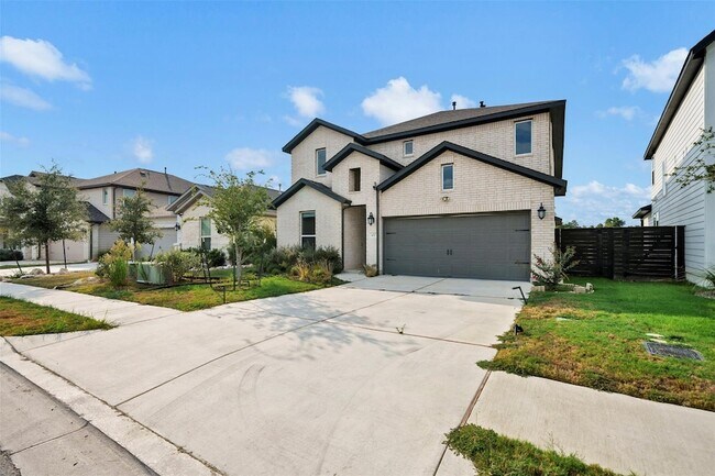437 Leeward Pass