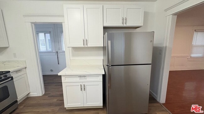 Photo - 120 S Catalina St