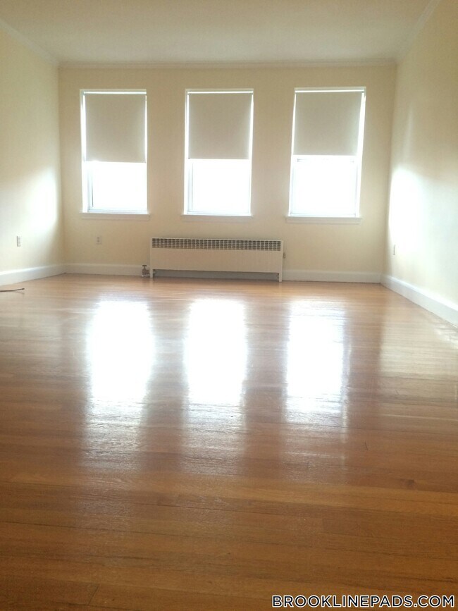 Photo - 37 Auburn St Unit 6