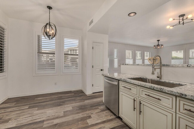 Photo - 15221 N Clubgate Dr Unit 1110