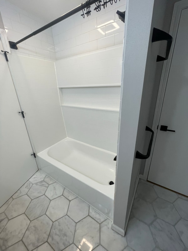 Photo - 5965 Teakwood Dr