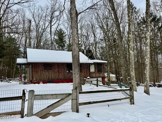 Building Photo - 12 Third Rd