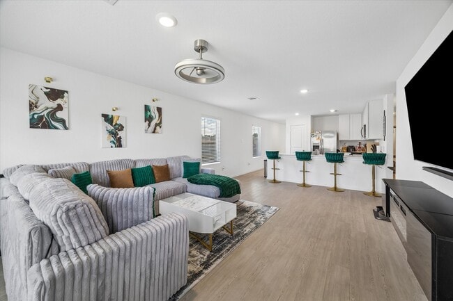 Photo - 18257 Pontecorvo Ln