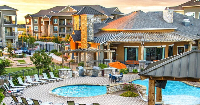The Oasis at Pavilion Park Apartments