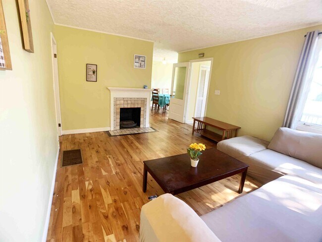 Photo - 111 Bonaventure Ave