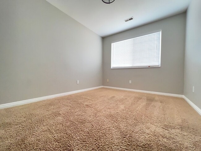 Photo - 4 Bedroom/2 Bathroom House In Provo