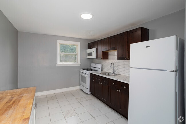 2HAB, 1BA - 850 - Cocina - Blackwood Gardens