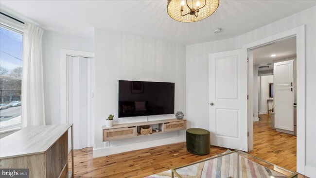 Photo - 4928 Kingsessing Ave