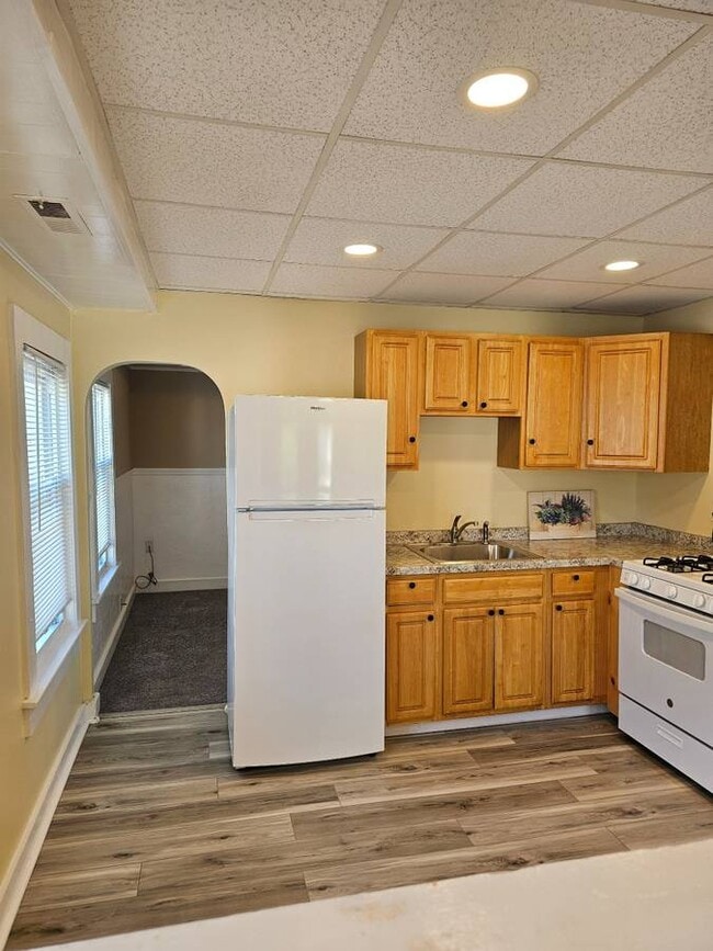 Building Photo - 15 Brook St Unit 15.5  Brook St Nashua