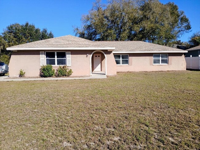 Building Photo - 301 Woodland Trl