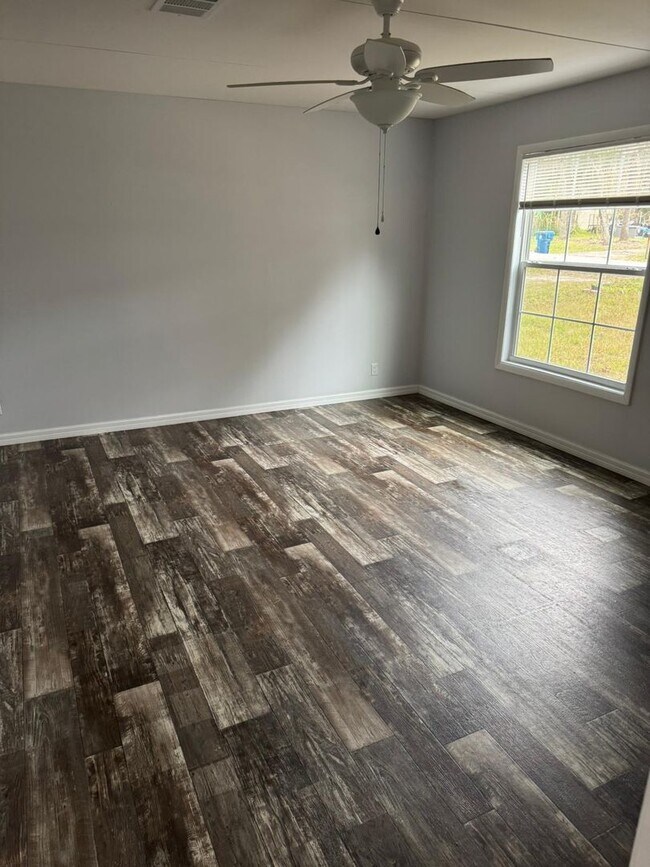 Photo - 3/2 Brooksville Available Now !