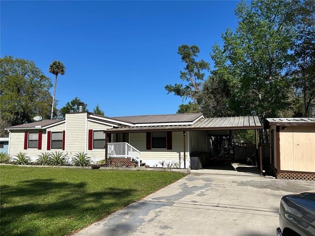 Photo - 55624 Sam St