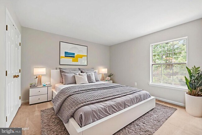 Photo - 18865 Crossroads Ct