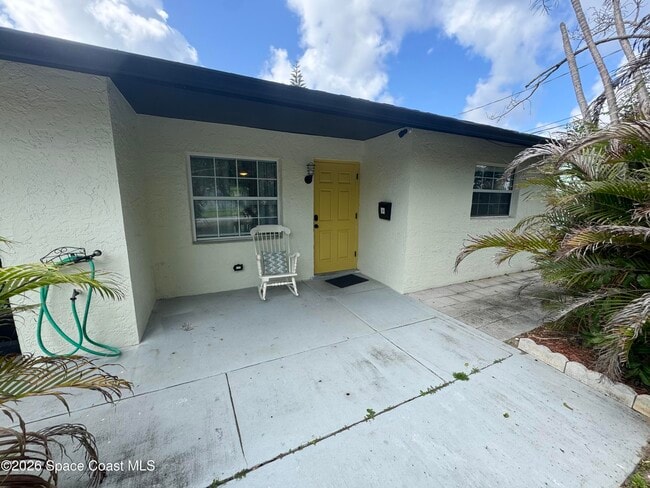Photo - 121 Franklyn Ave
